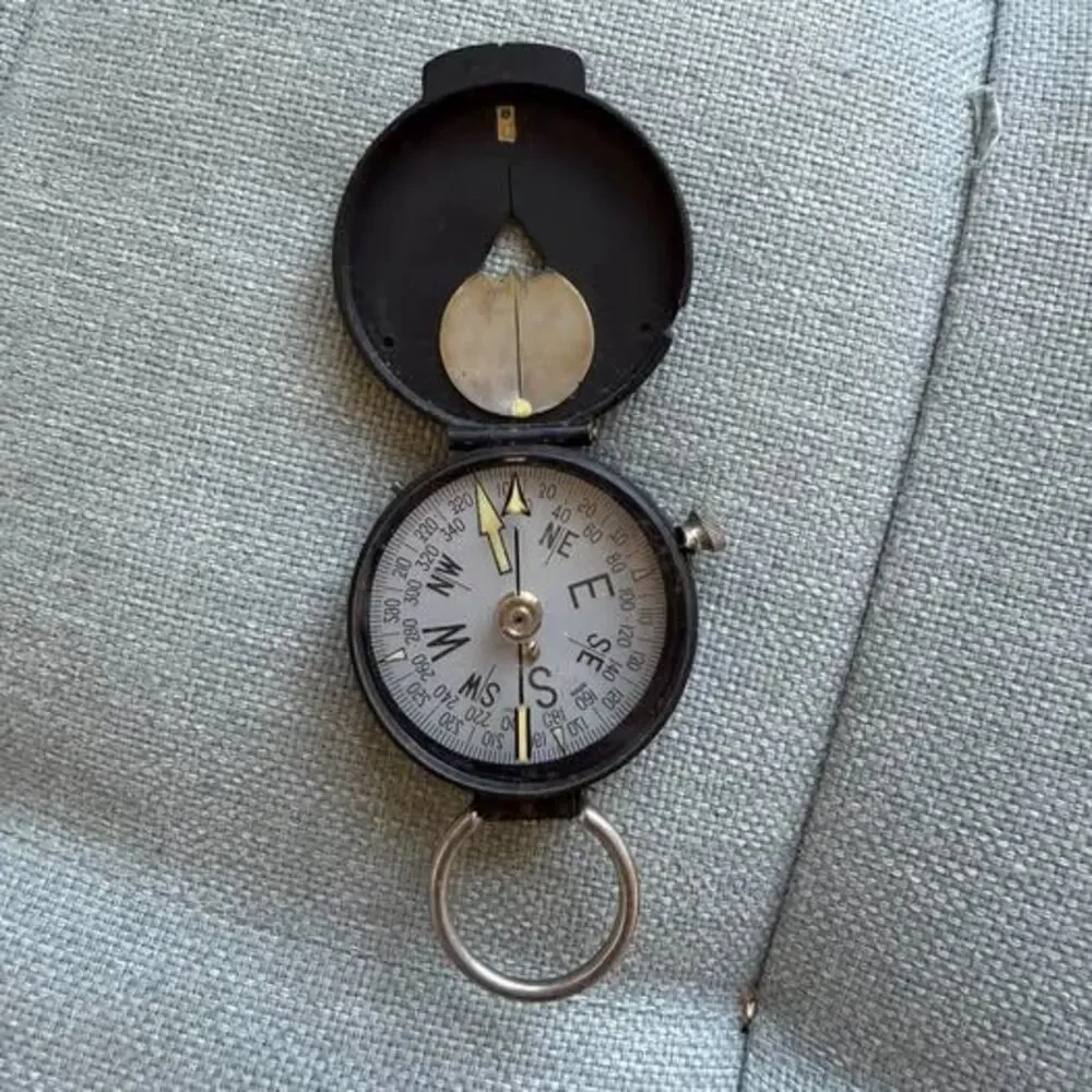 Vintage Japanese Lensatic / Prismatic Pocket Compass – Black Metal Casing